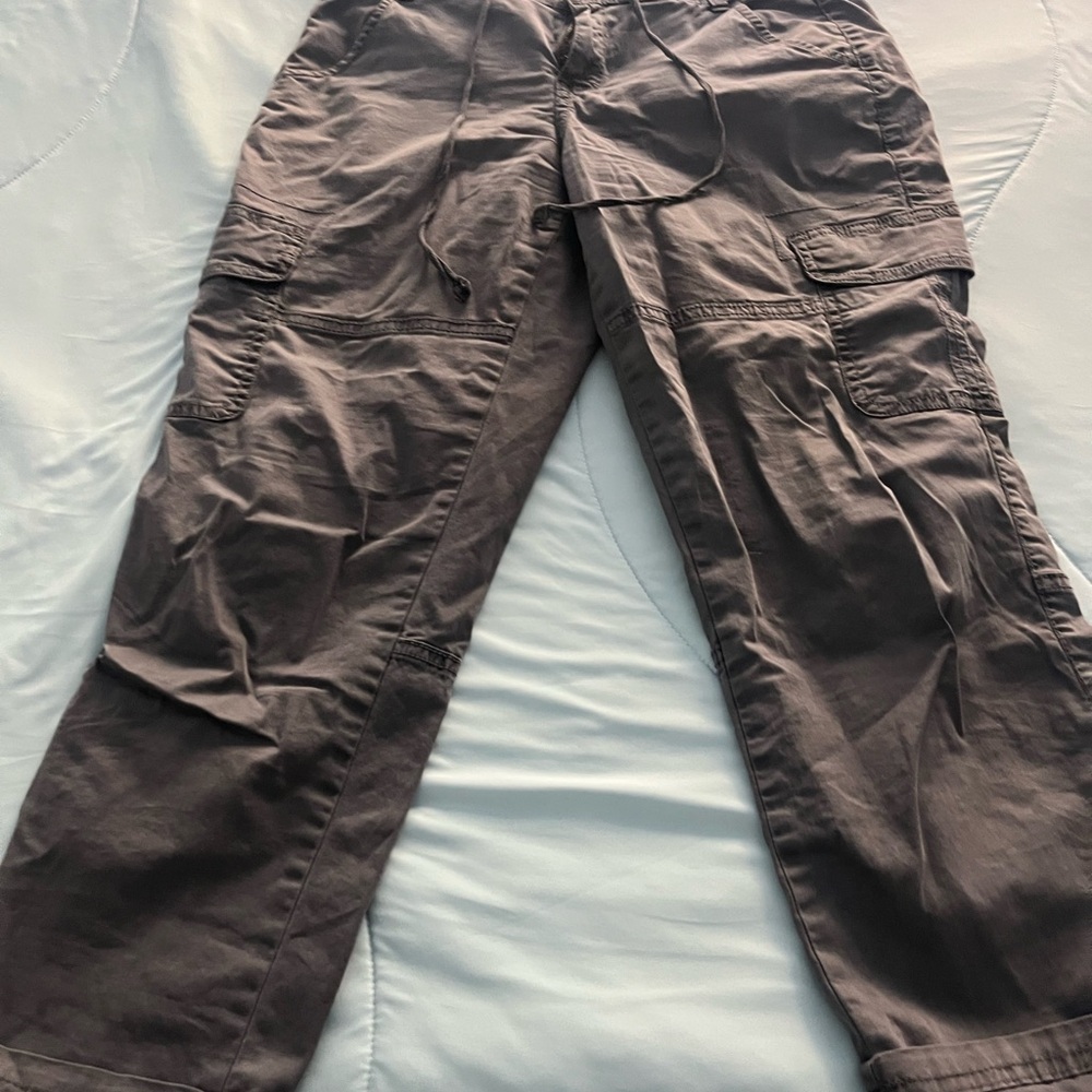 Women’s Gray Cargo Pants